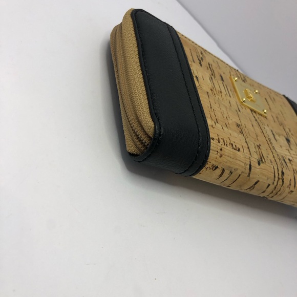 Lauren Ralph Lauren Cork and Black Zip Around Wallet Gold Tone Hardware - Picture 12 of 13
